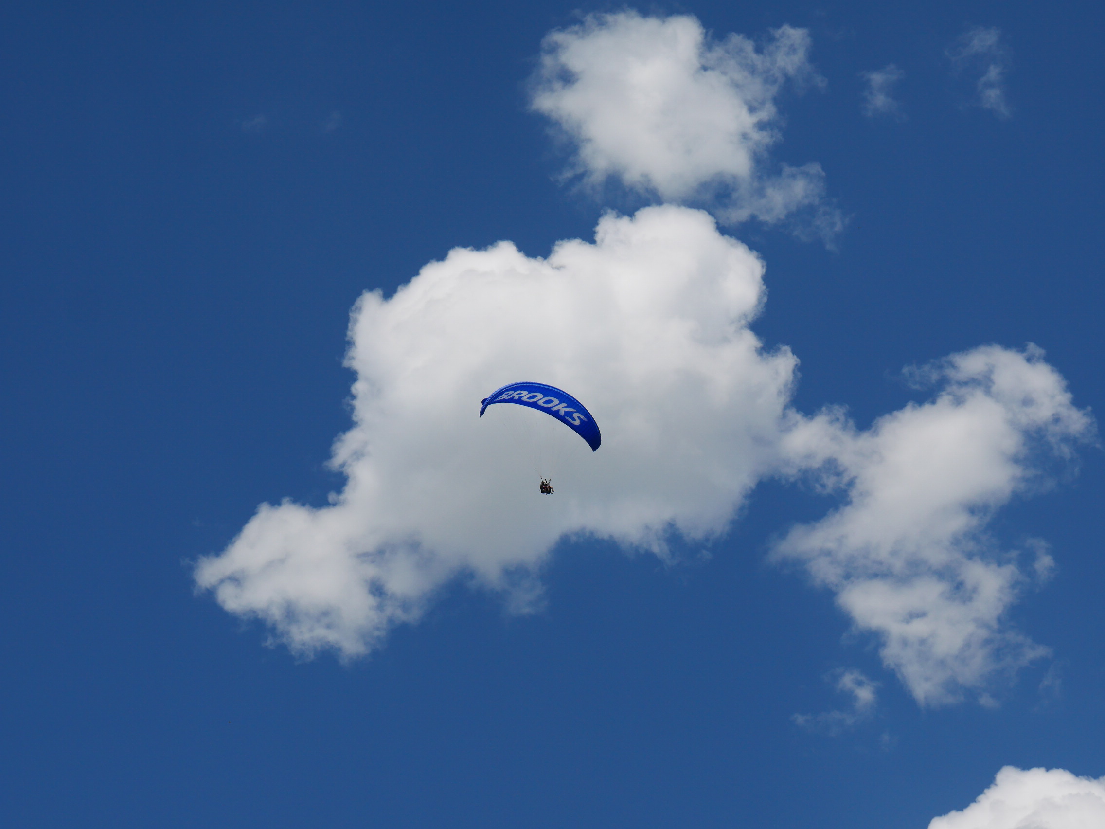 Gliding on Cloud 9